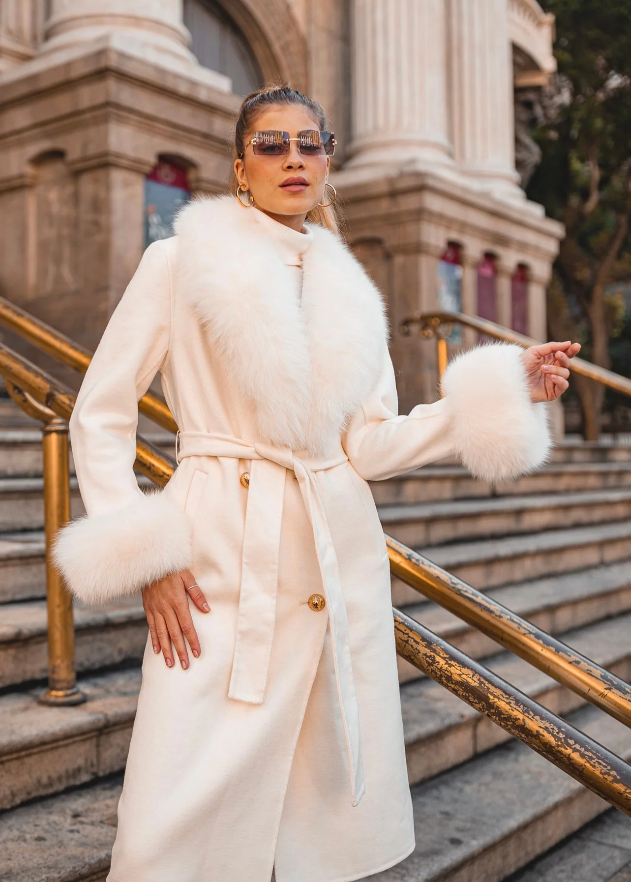 9c8f5492-a52c-4927-8980-df27059b024c-kharah Sobretudo Maxxi - Imagem 1